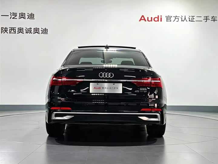 Фото 5 - Audi A6L