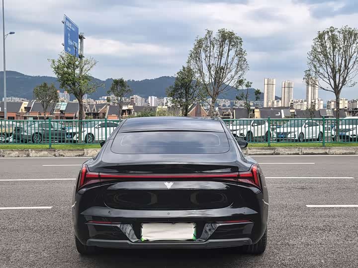 Hozon S 2022 2022款 增程版 1160km 后驱中版