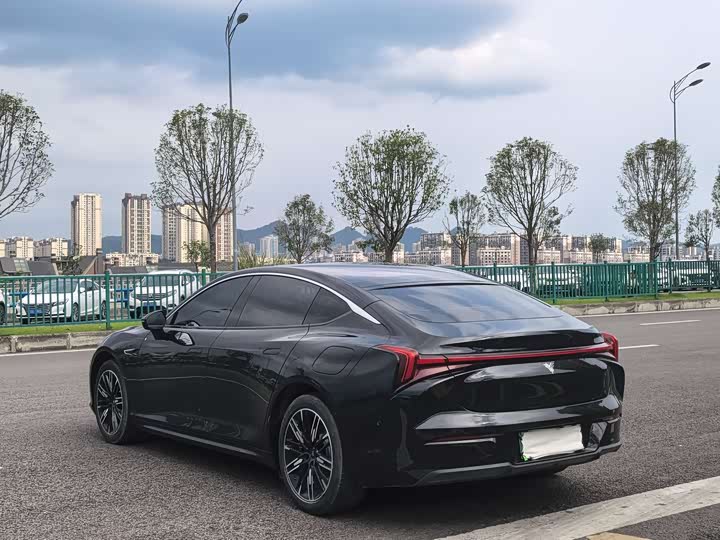 Hozon S 2022 2022款 增程版 1160km 后驱中版