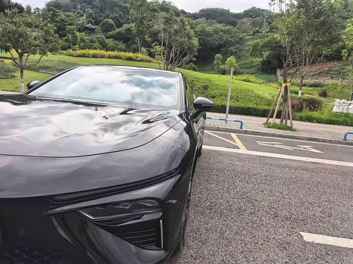 Hozon S 2022 2022款 增程版 1160km 后驱中版