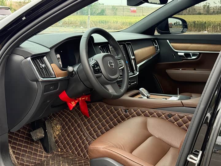 Zdjęcie 4 - Volvo S90