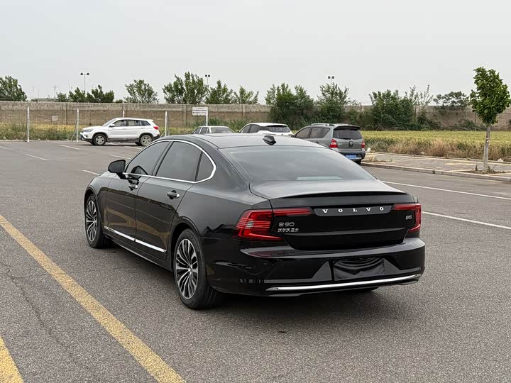 Zdjęcie 9 - Volvo S90