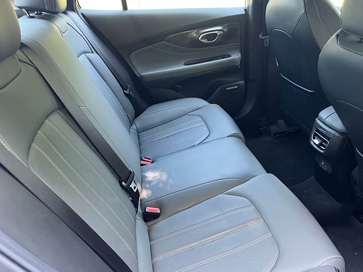GAC Trumpchi Empow R 2025 2025款 270T DCT 影豹R-Style劲享版
