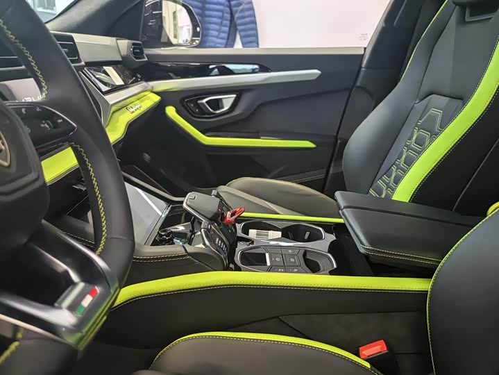Lamborghini Urus SE 2025 2025款 4.0T 标准版
