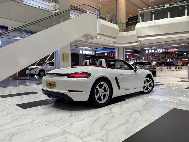 صورة 9 - Porsche 718