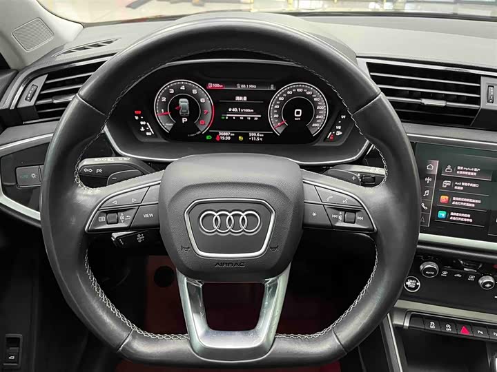 Фото 3 - Audi Q3