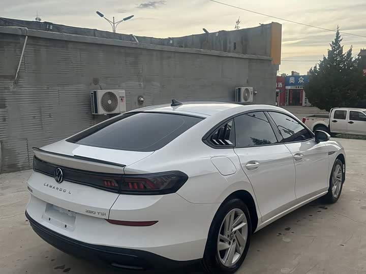 Volkswagen Lamando L 2022 2022款 凌渡L 280TSI DSG炫辣版