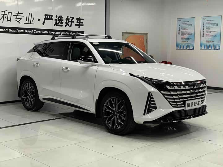 Changan UNI-Z 2025 2025款 1.5T 尊贵型