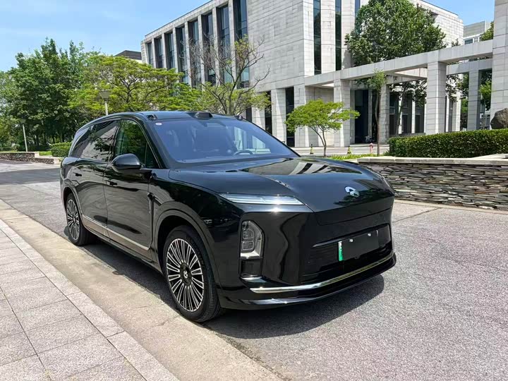 Фото 3 - Nio ES8