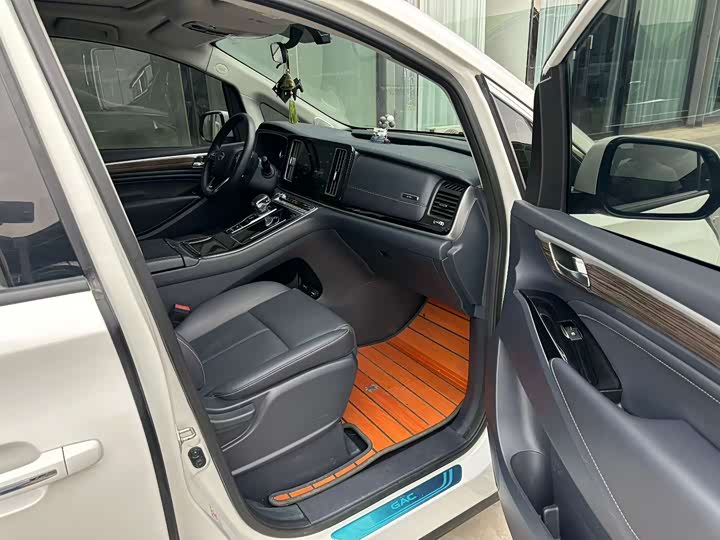 GAC Trumpchi M8 2021 2021款 领秀系列 390T 尊享版
