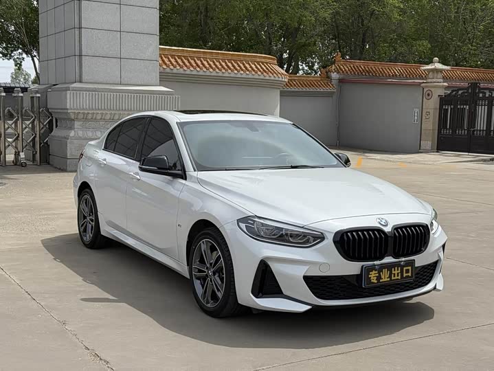 Фото 3 - BMW 1 Series