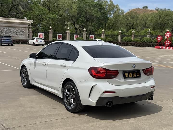Фото 4 - BMW 1 Series