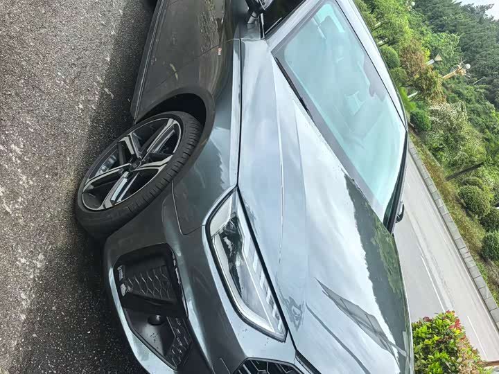 Фото 2 - Audi A4L