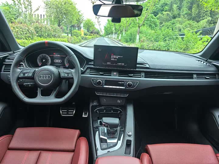 Фото 9 - Audi A4L