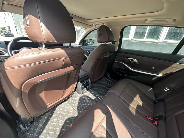 Фото 6 - BMW i3