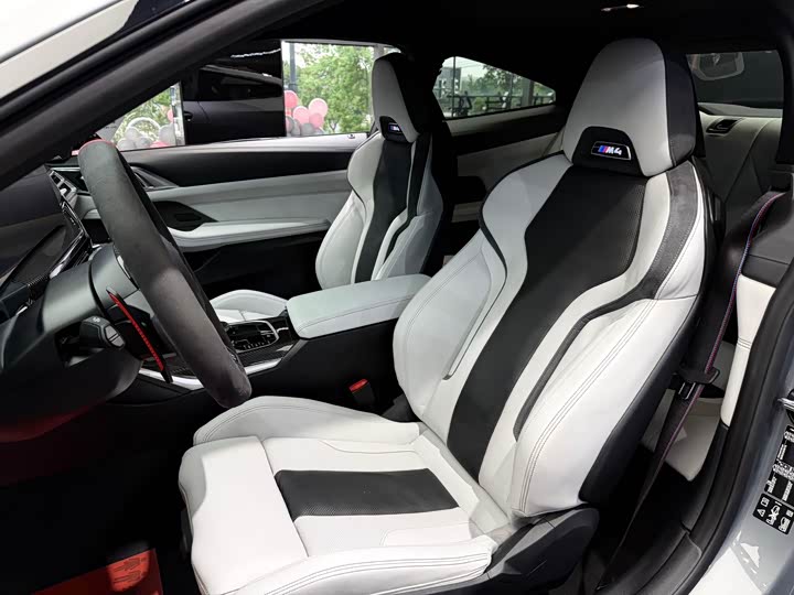 BMW M4 2024 2024款 M4双门轿跑车 M xDrive 雷霆版