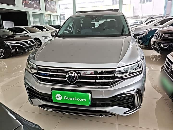 Фото 3 - Volkswagen Tiguan L Hybrid