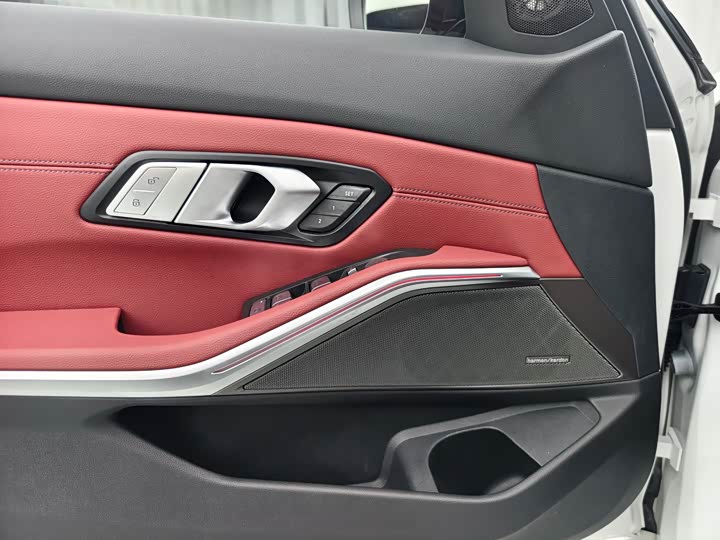 Фото 8 - BMW 3 Series