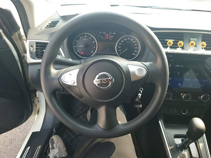 Zdjęcie 7 - Nissan Sylphy