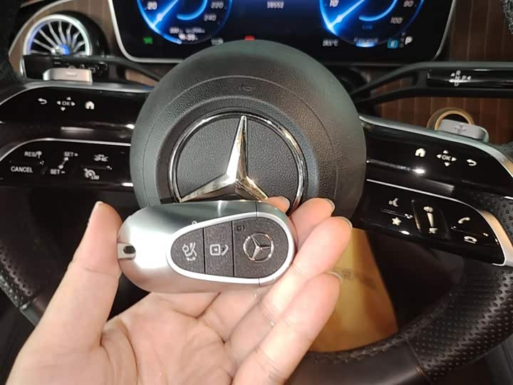 Mercedes-Benz EQE SUV 2024 2024款 500 4MATIC 先锋版