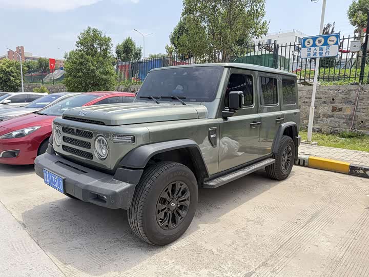BAW 212 T01 2026 2026款 2.0T 检阅官