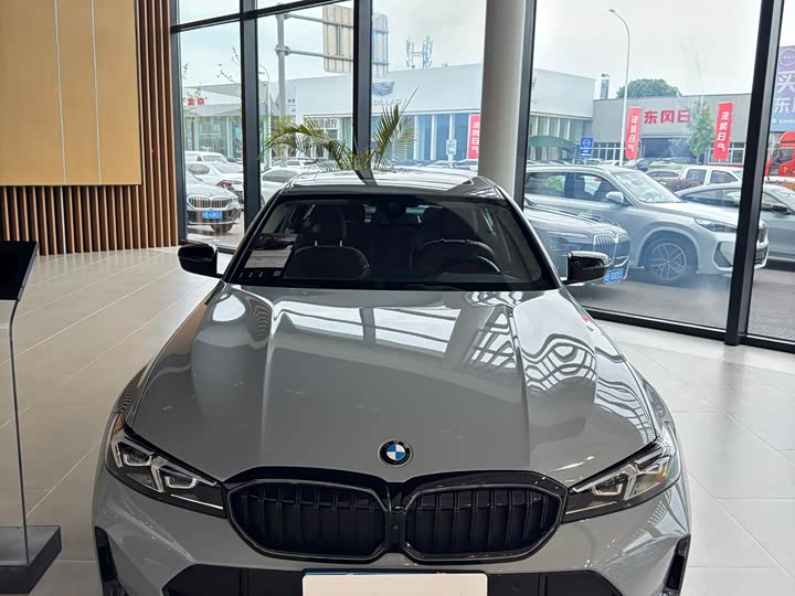 Фото 2 - BMW 3 Series