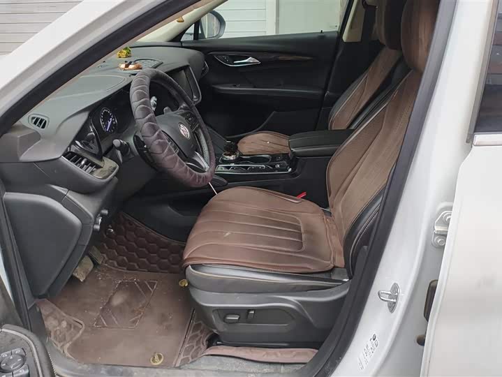 Фото 9 - Buick Envision Plus