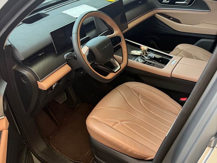 Chery Tiggo 8L 2024 2024款 2.0T 两驱尊贵版 5座