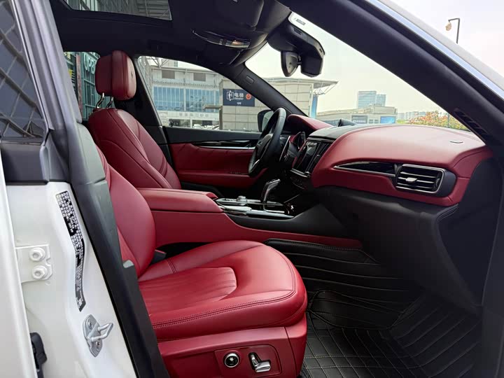 Maserati Levante 2021 2021款 3.0T 标准版