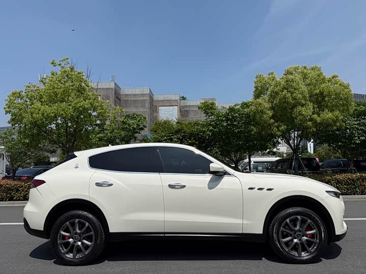 Maserati Levante 2021 2021款 3.0T 标准版