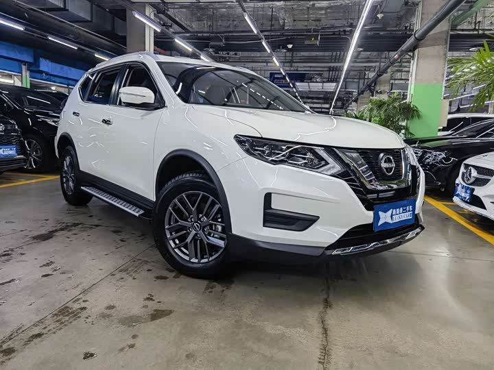 Фото 3 - Nissan X-Trail
