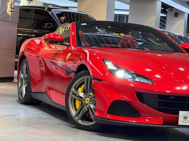 Photo 6 - Ferrari Portofino