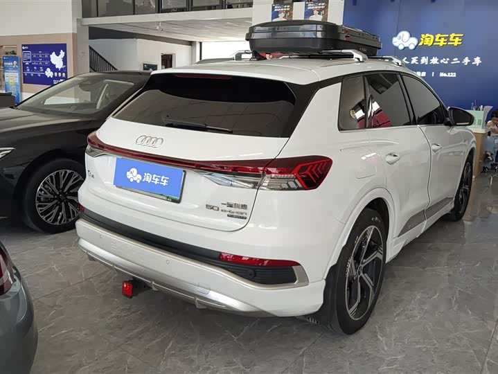 Фото 3 - Audi Q4 e-tron