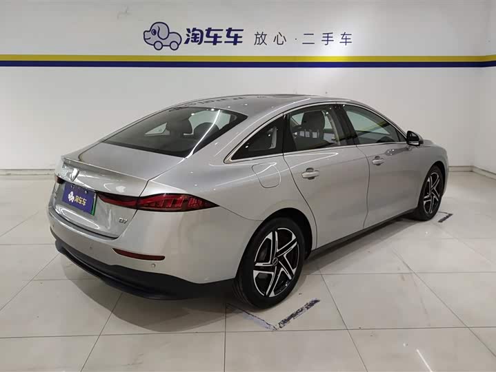 Photo 3 - Roewe D7