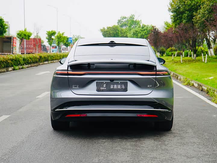 Nio ET9 2025 2025款 102kWh 首发限量版