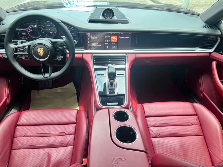Фото 8 - Porsche Panamera