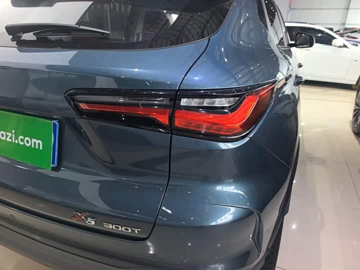 Фото 8 - Changan Oshan X5