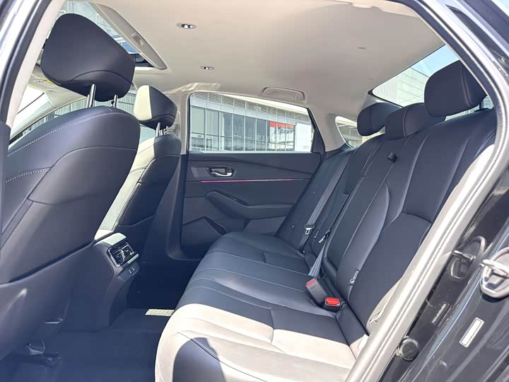 Honda Accord 2025 2025款 运动系列 260TURBO 豪华版