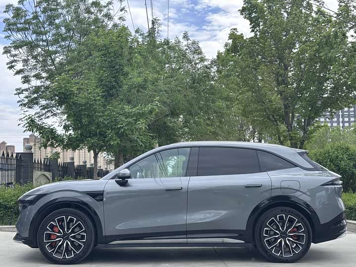 Zeekr 7X 2025 2025款 100kWh 长续航四驱智驾版