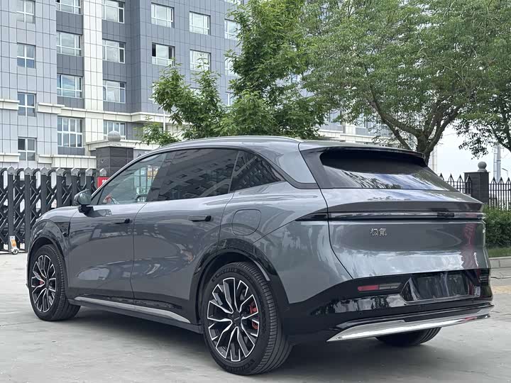Zeekr 7X 2025 2025款 100kWh 长续航四驱智驾版