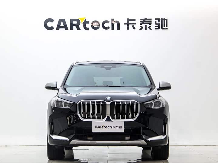 Photo 2 - BMW X1