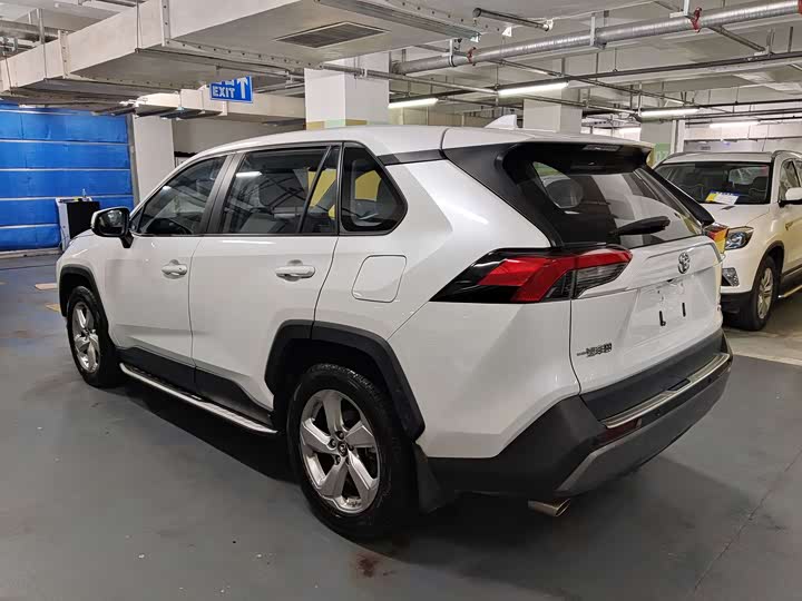 Toyota RAV4 2021 2021款 2.0L CVT两驱风尚版