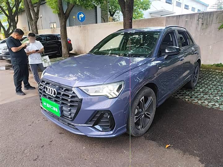 Фото 2 - Audi Q3