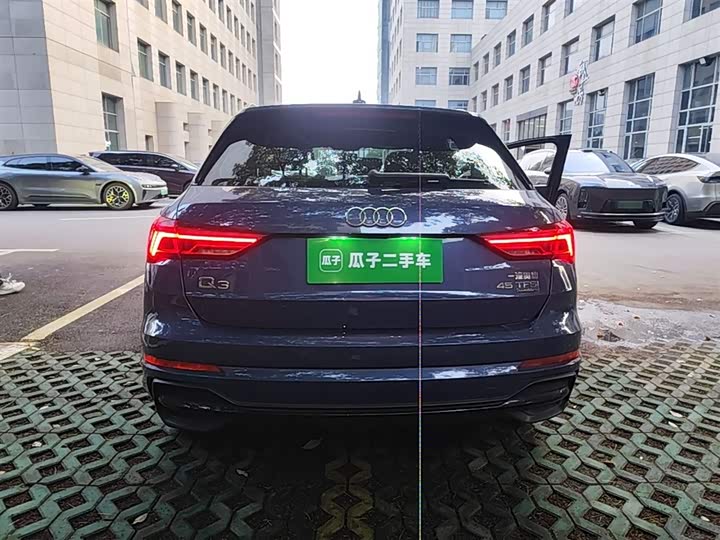 Фото 6 - Audi Q3