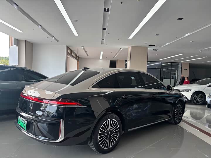 Фото 5 - Roewe M7 DMH