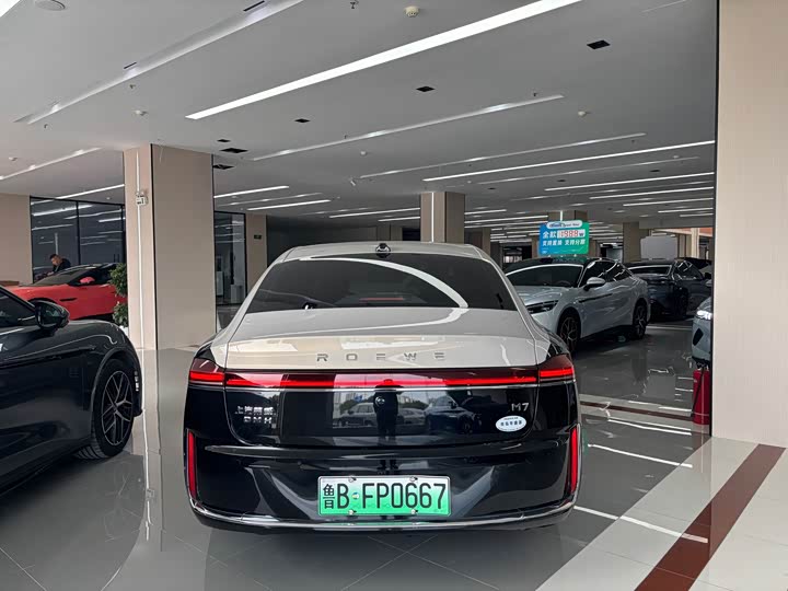 Фото 6 - Roewe M7 DMH