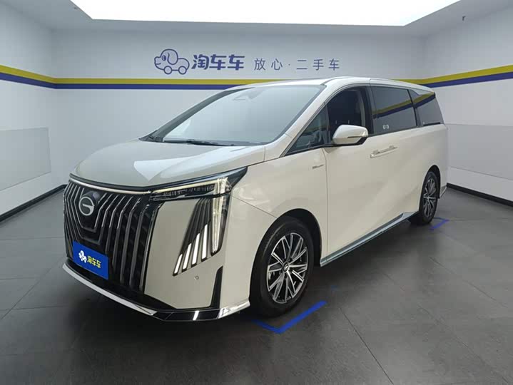 Фото 1 - GAC Trumpchi M8