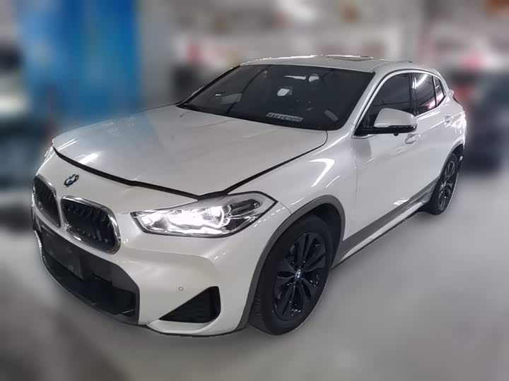 Фото 1 - BMW X2