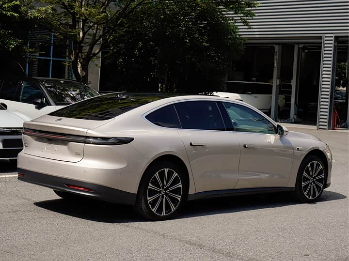 2024 Nio ET7