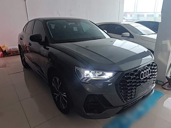 Фото 4 - Audi Q3 Sportback
